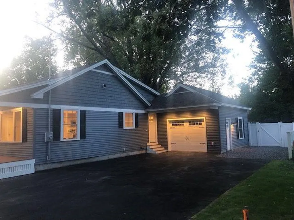 3 Spruce Street Exeter NH 03833