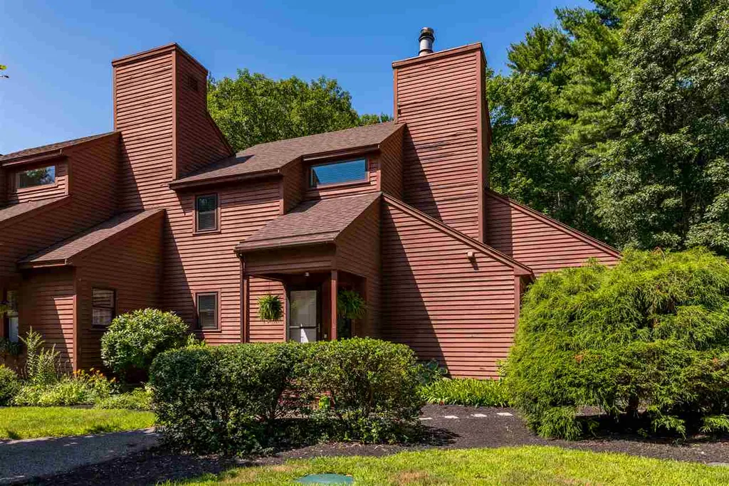 16 Kirriemuir Road Stratham, NH Real Estate Property MLS 4769530