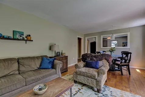 8 Jewell Road Wilmot NH 03287