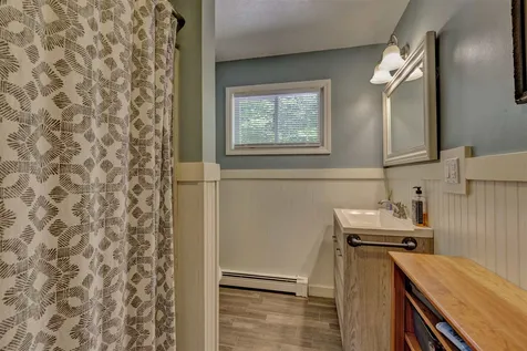 8 Jewell Road Wilmot NH 03287