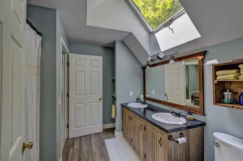 8 Jewell Road Wilmot NH 03287