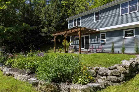 8 Jewell Road Wilmot NH 03287