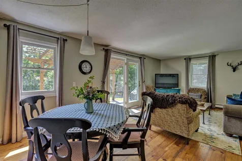 8 Jewell Road Wilmot NH 03287