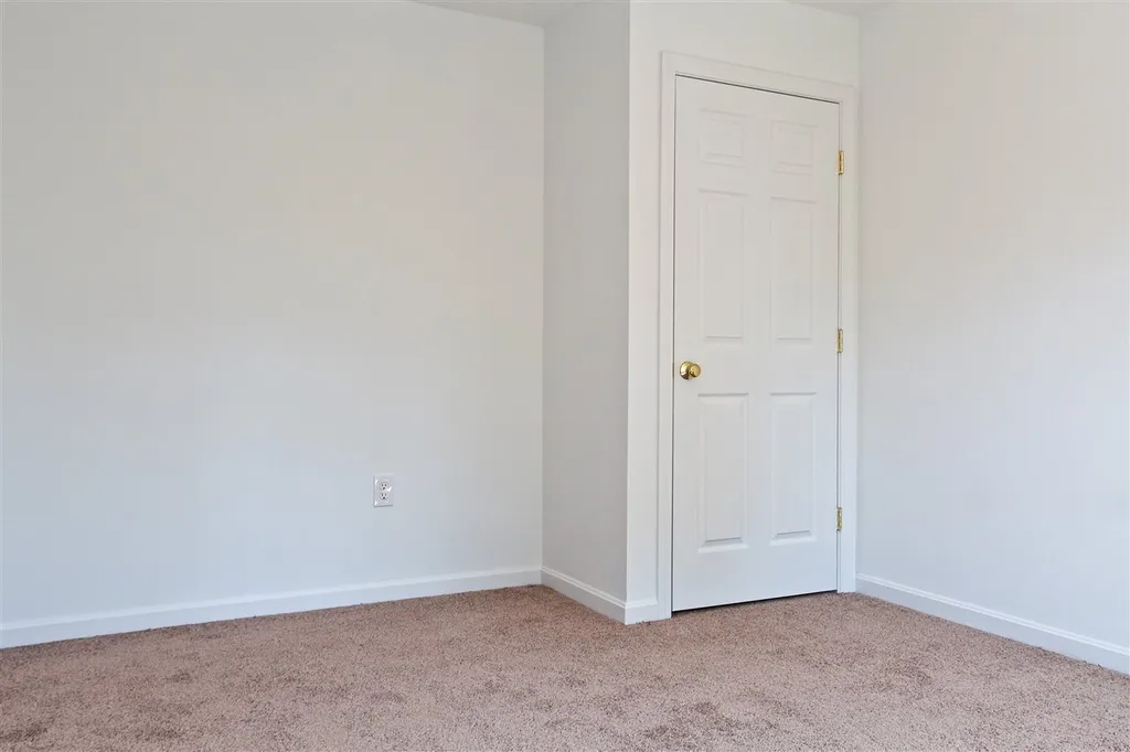 419 Second Crown Point Road Strafford NH 03884