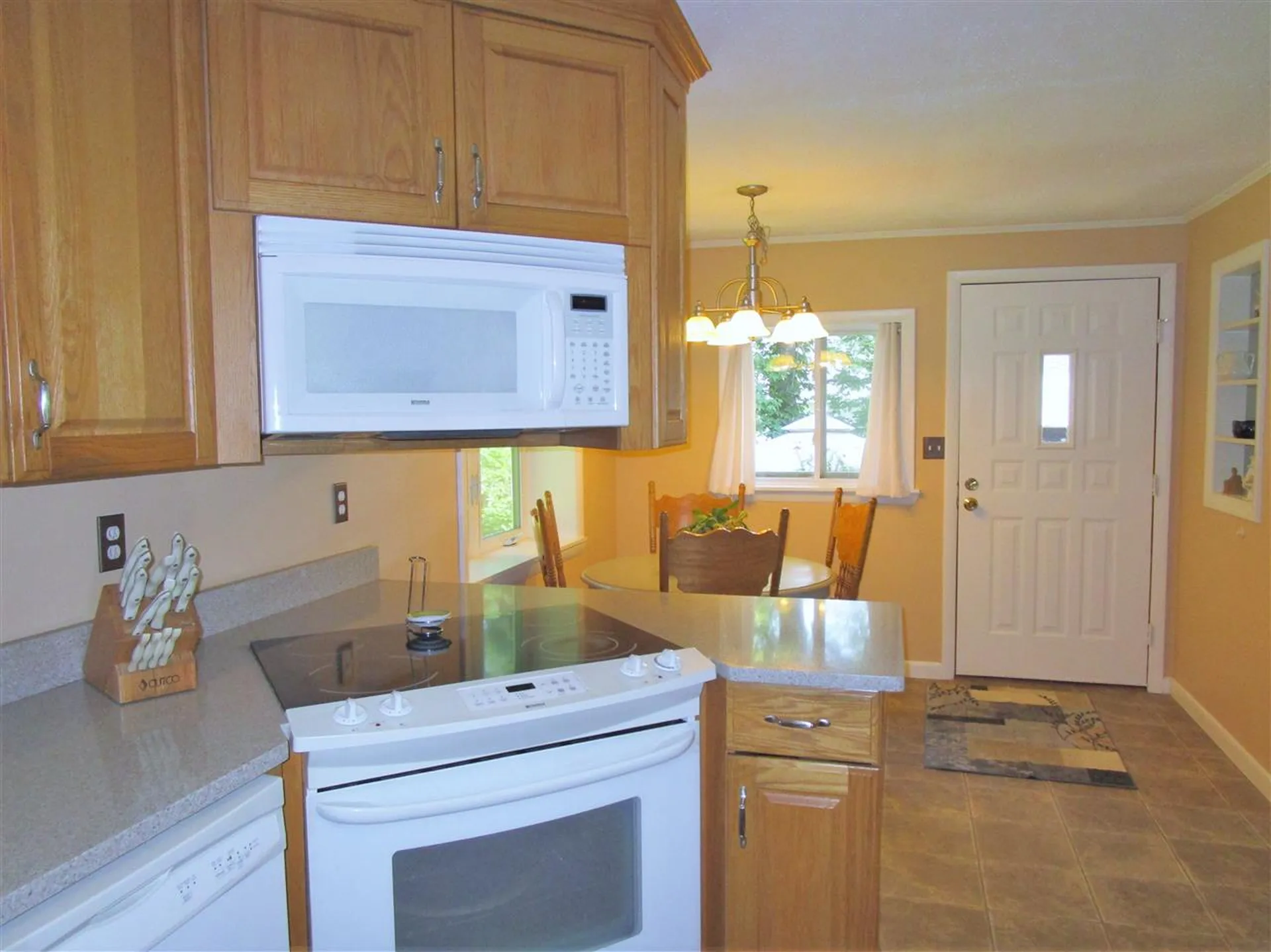 4 Collins Road Danville NH 03819