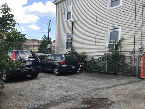 4 Williams Court Nashua NH 03060