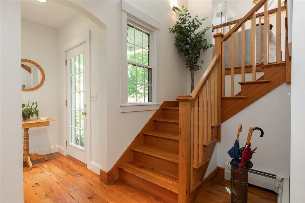 33 Riverview Road New Castle NH 03854