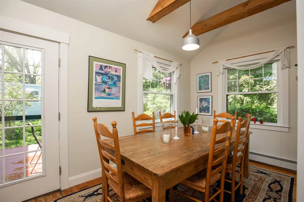 33 Riverview Road New Castle NH 03854