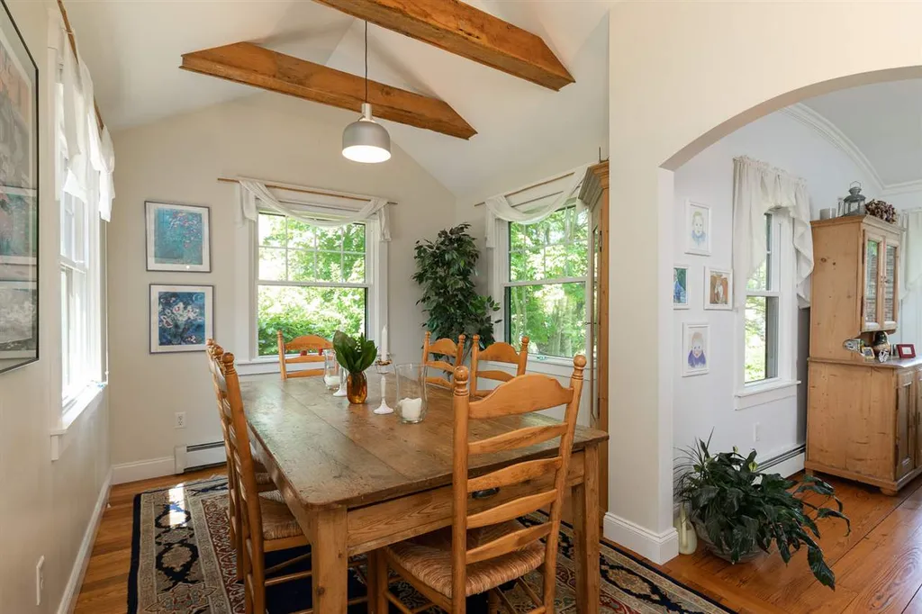 33 Riverview Road New Castle NH 03854