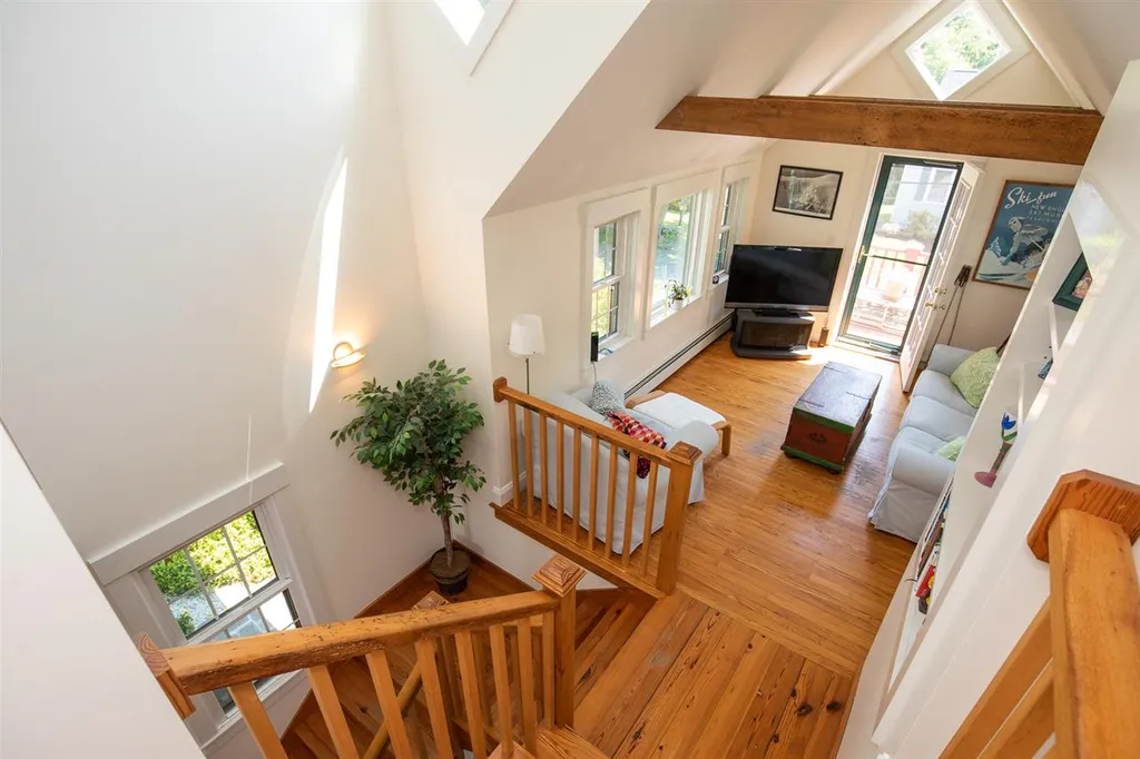 33 Riverview Road New Castle NH 03854