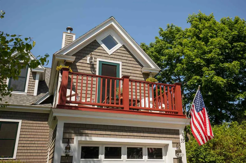 33 Riverview Road New Castle NH 03854