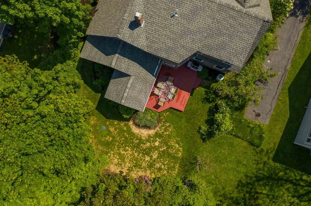 33 Riverview Road New Castle NH 03854