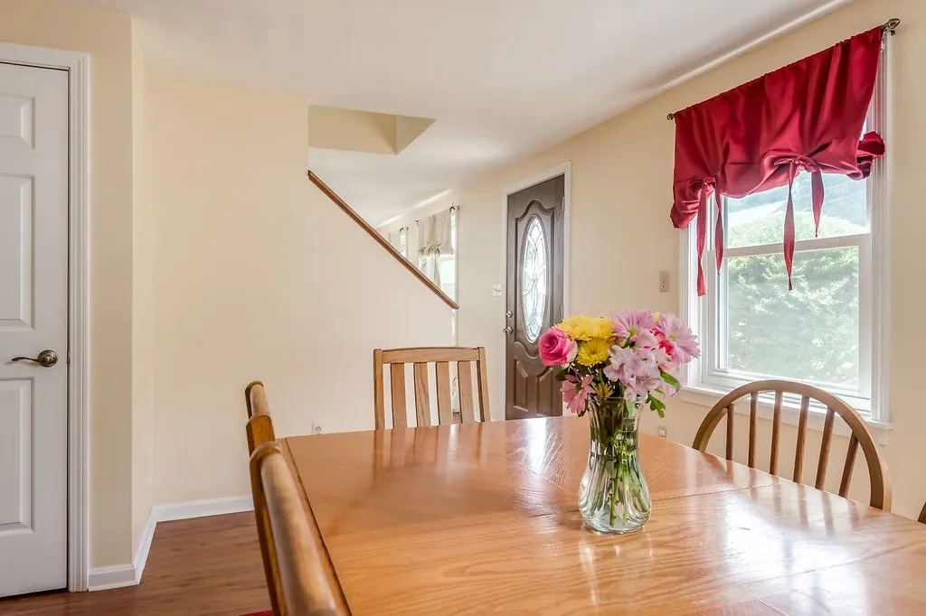 24 Beech Road South Berwick ME 03908