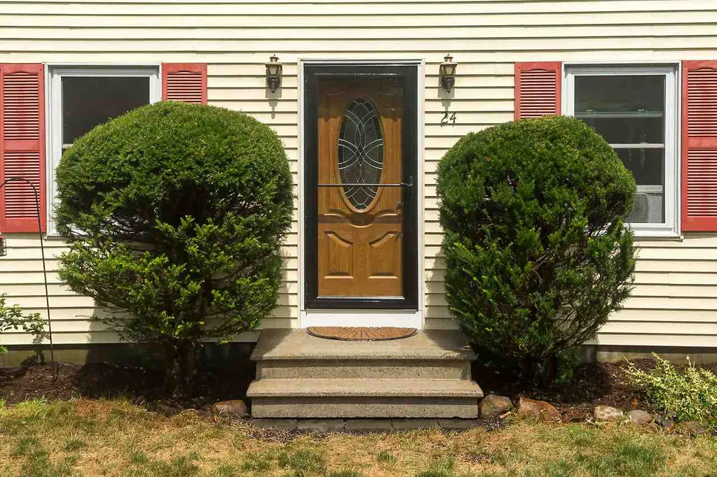 24 Beech Road South Berwick ME 03908
