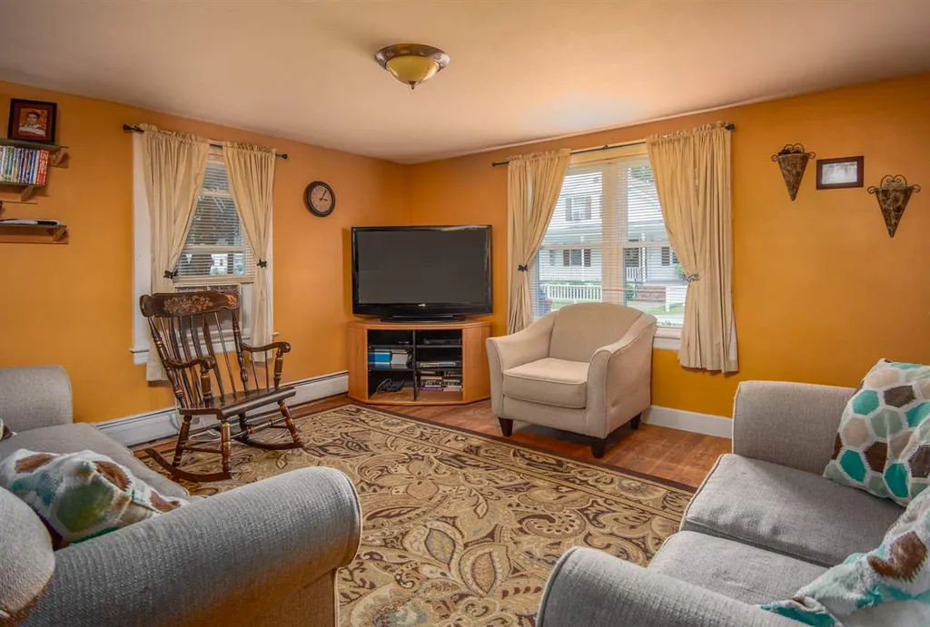 17 Sherman Street Rochester NH 03839