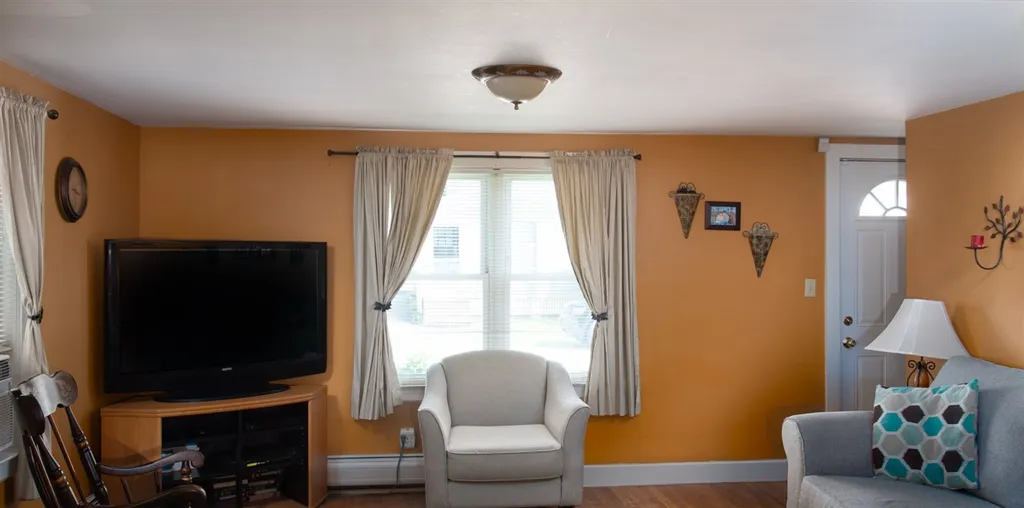17 Sherman Street Rochester NH 03839