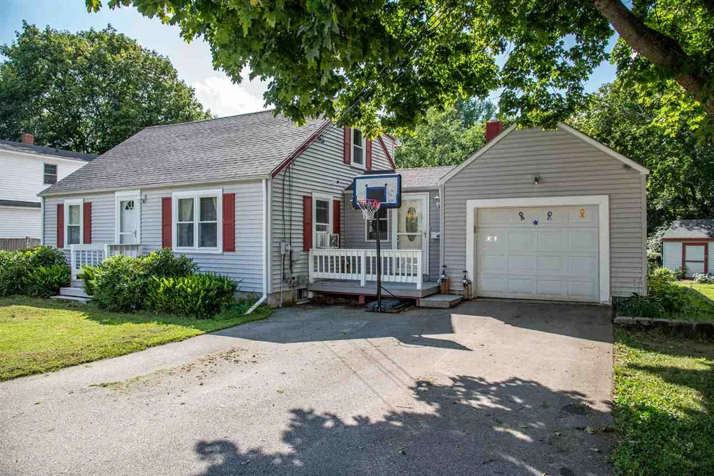 17 Sherman Street Rochester NH 03839