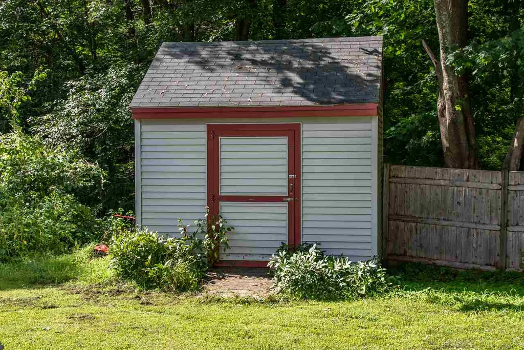 17 Sherman Street Rochester NH 03839