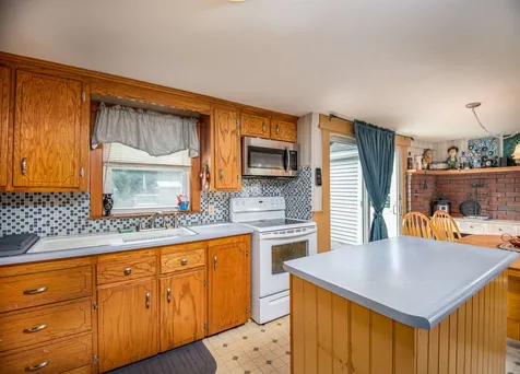17 Sherman Street Rochester NH 03839