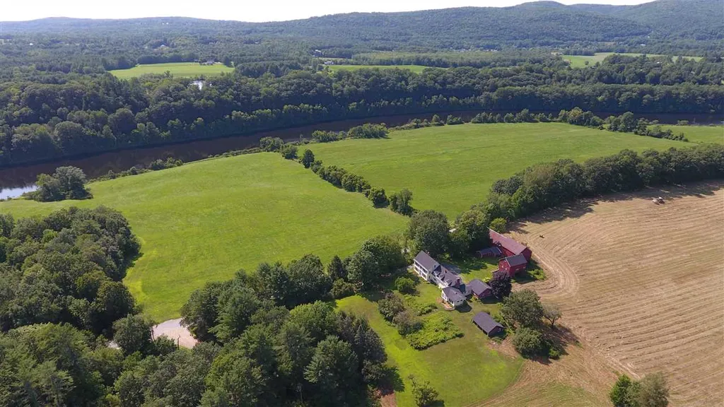 376 River Road Lyme NH 03768