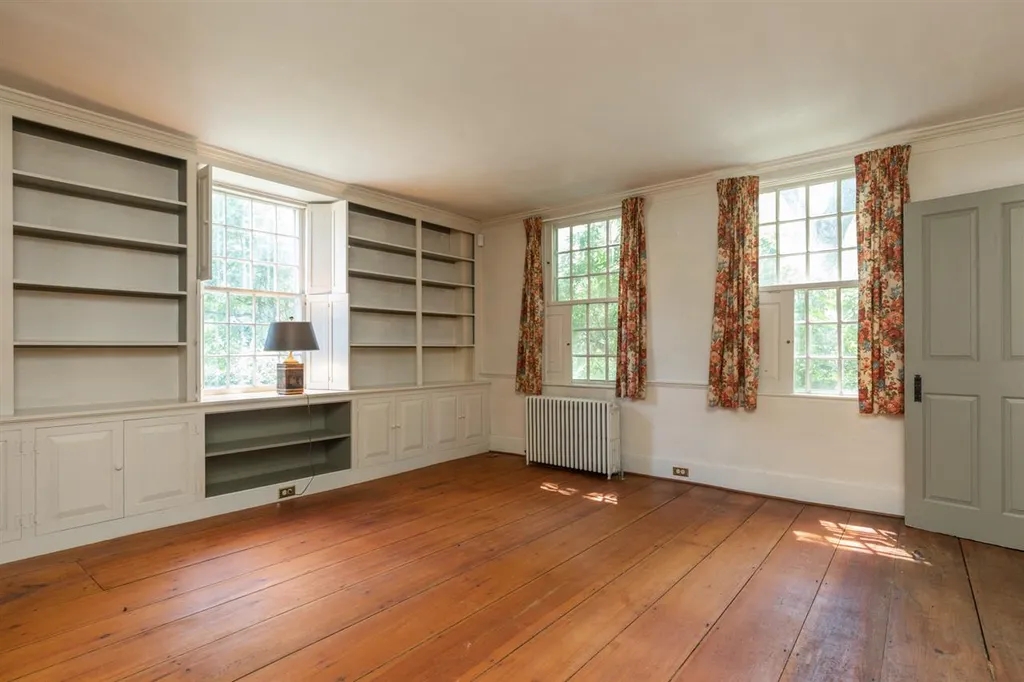 32 Hampton Road Exeter NH 03833