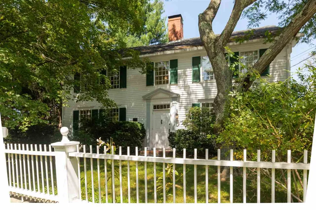 32 Hampton Road Exeter NH 03833