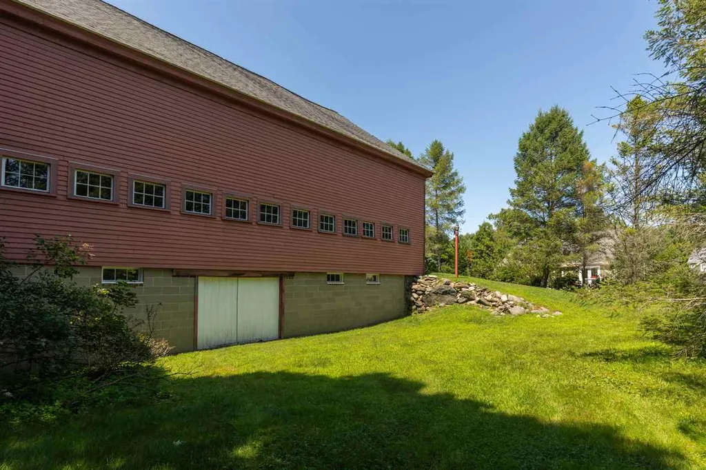 32 Hampton Road Exeter NH 03833