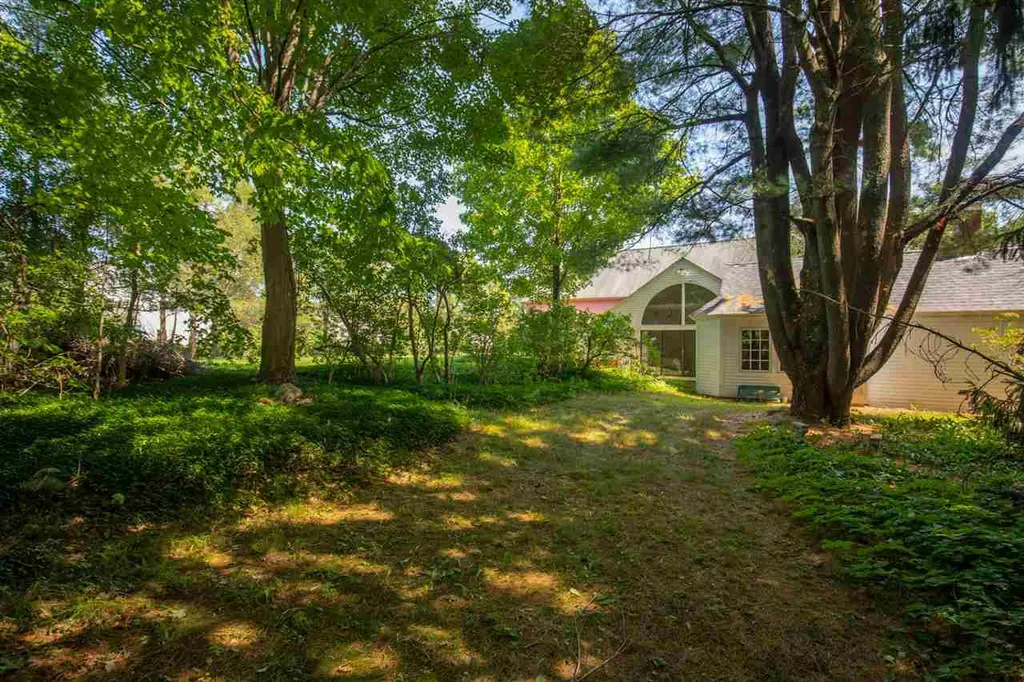 32 Hampton Road Exeter NH 03833