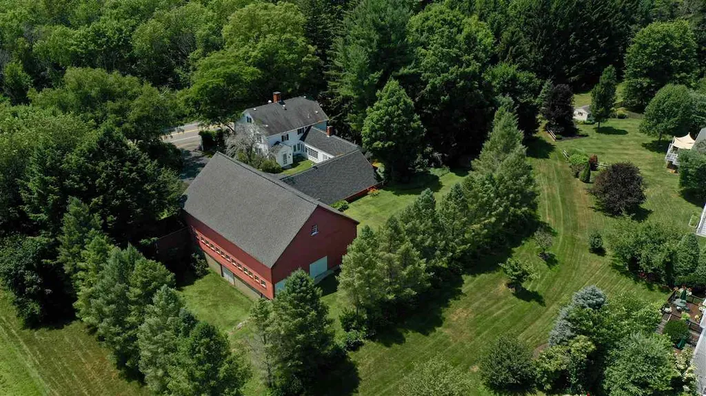 32 Hampton Road Exeter NH 03833