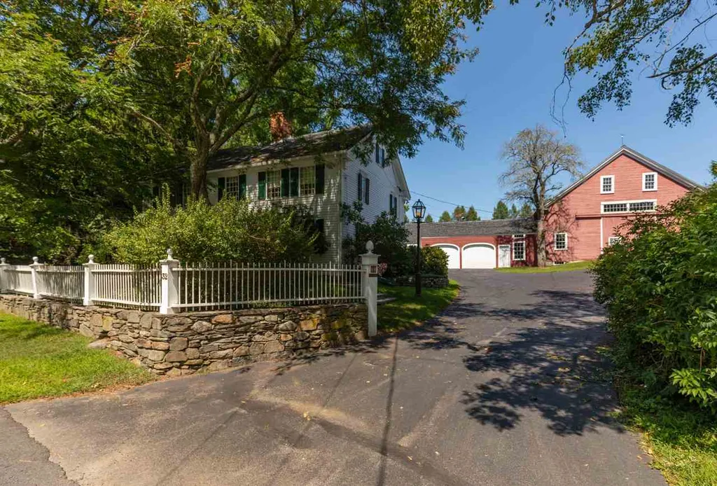 32 Hampton Road Exeter NH 03833