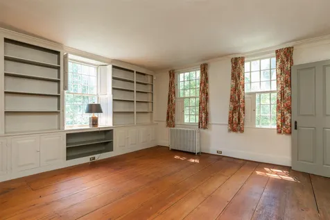 32 Hampton Road Exeter NH 03833