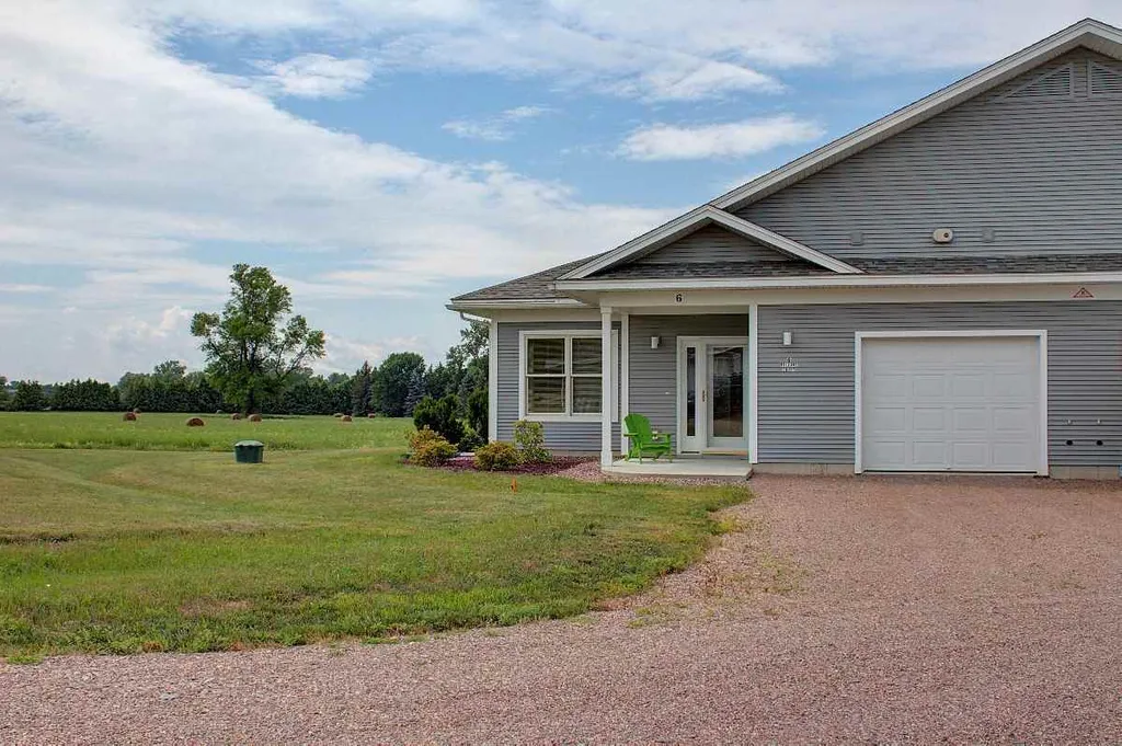 6 Village Court Grand Isle VT 05458