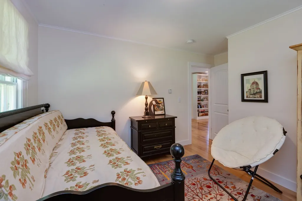 21 Goose Hole Road New London NH 03257