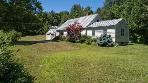 21 Goose Hole Road New London NH 03257