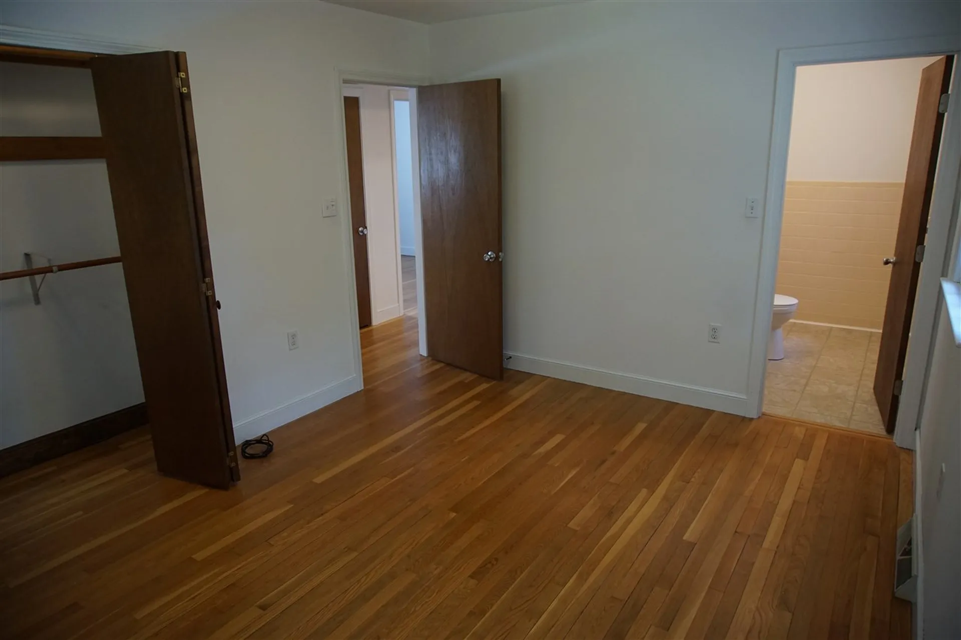 12 Westwood Drive Londonderry NH 03053