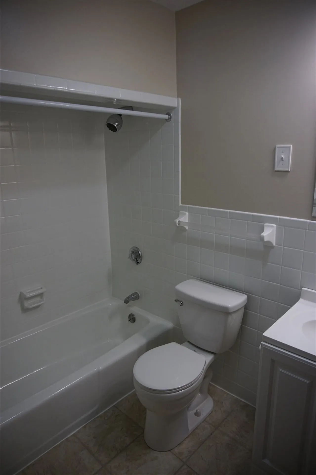 12 Westwood Drive Londonderry NH 03053