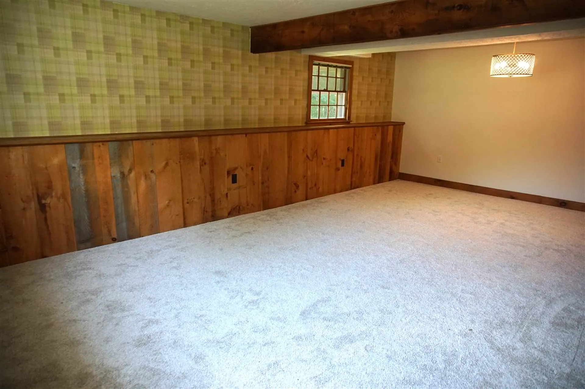 12 Westwood Drive Londonderry NH 03053