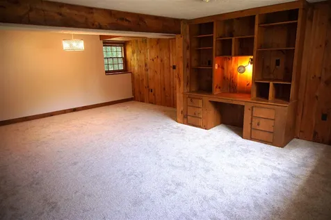 12 Westwood Drive Londonderry NH 03053