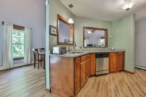 13 Hickory Lane Bedford NH 03110
