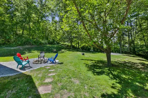 13 Hickory Lane Bedford NH 03110
