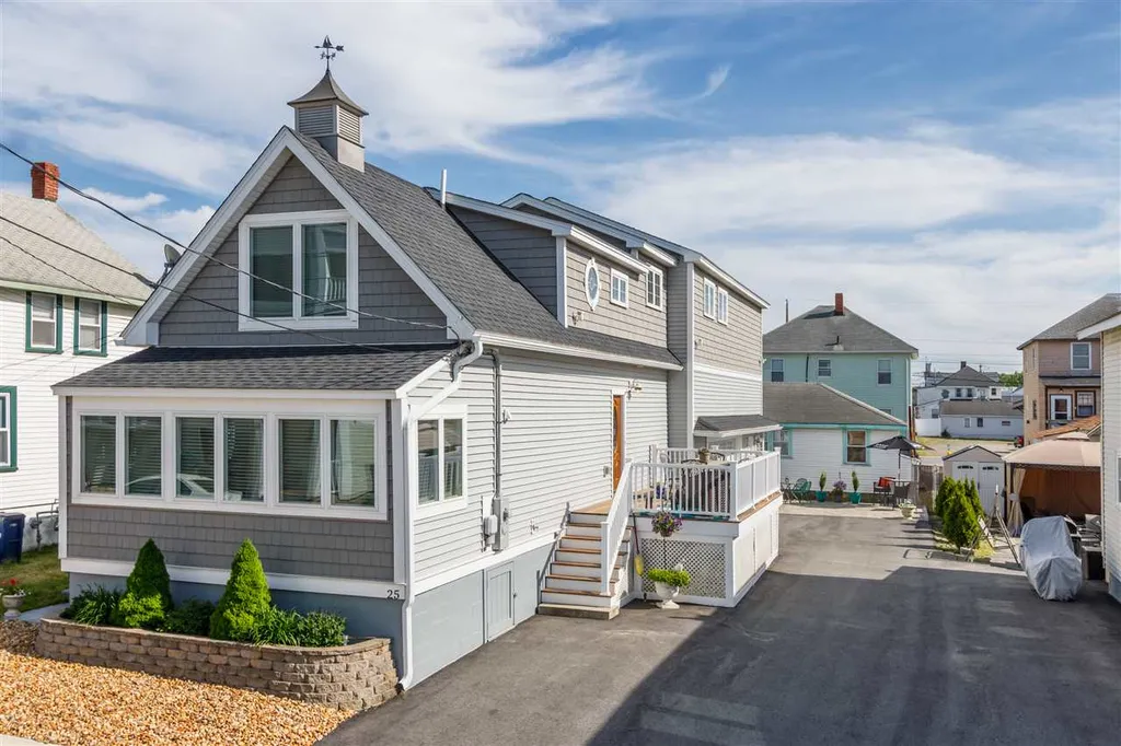 25 K Street Hampton NH 03842