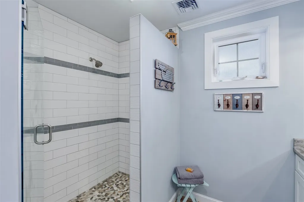 25 K Street Hampton NH 03842