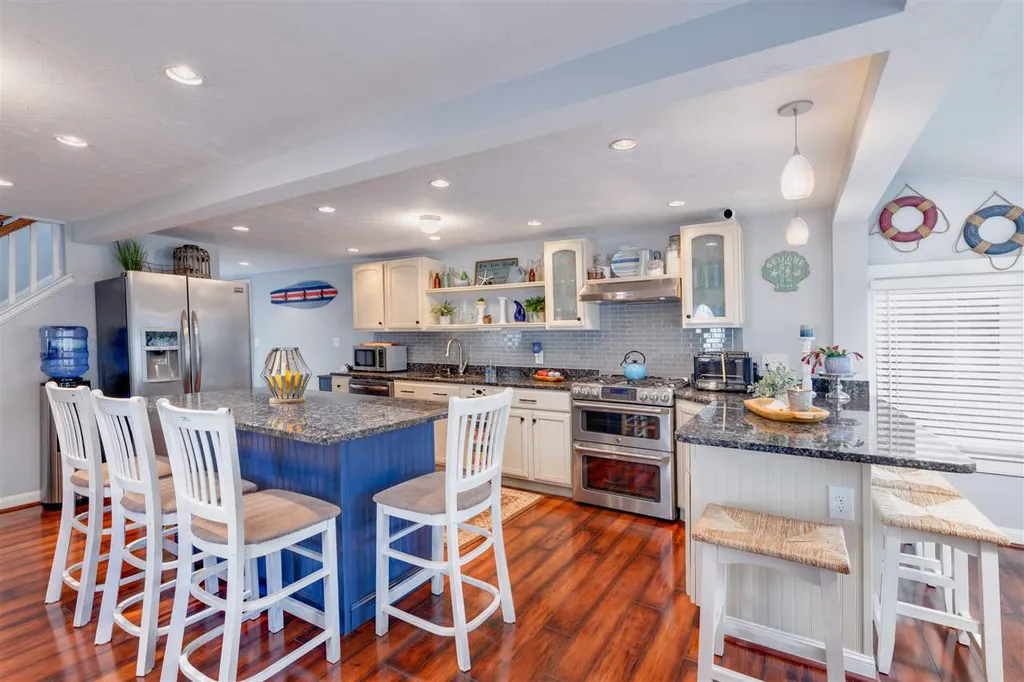 25 K Street Hampton NH 03842