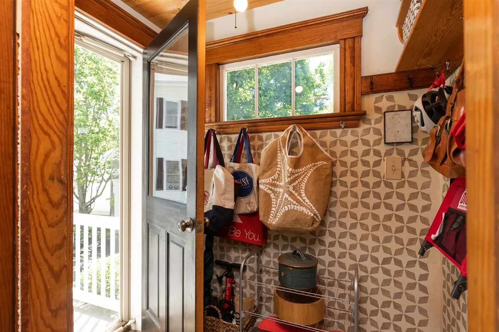 302 Miller Avenue Portsmouth NH 03801