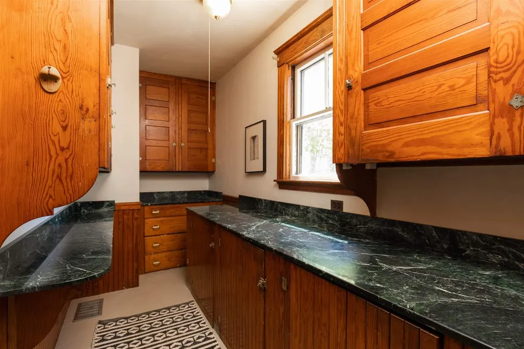 302 Miller Avenue Portsmouth NH 03801