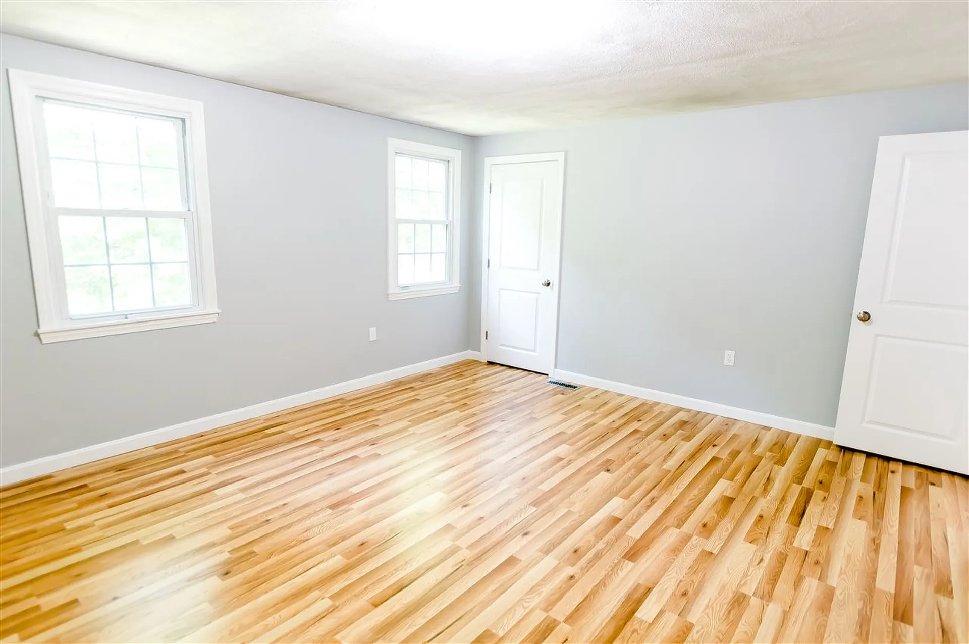 87B Scobie Pond Road Derry NH 03038