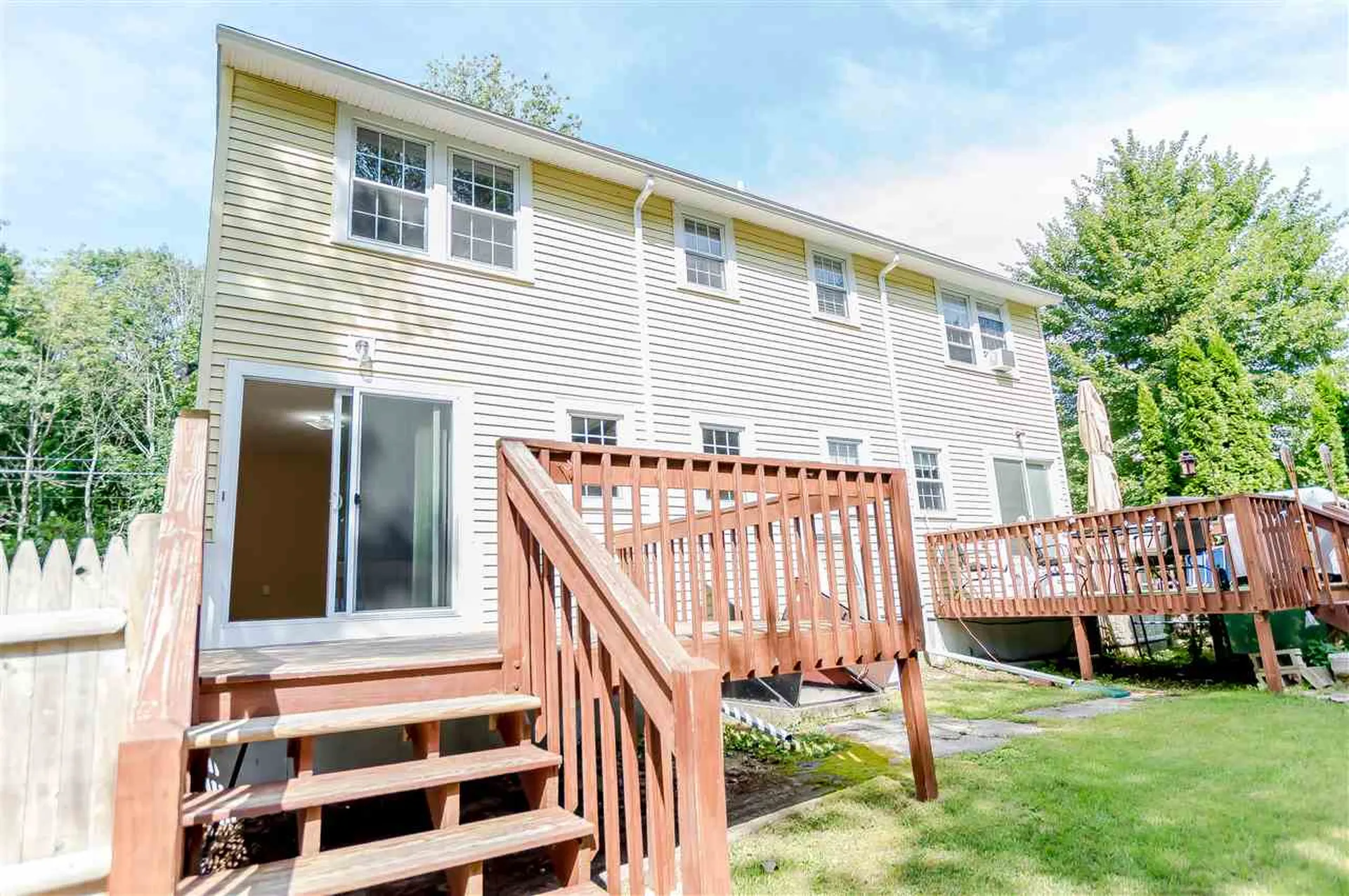 87B Scobie Pond Road Derry NH 03038