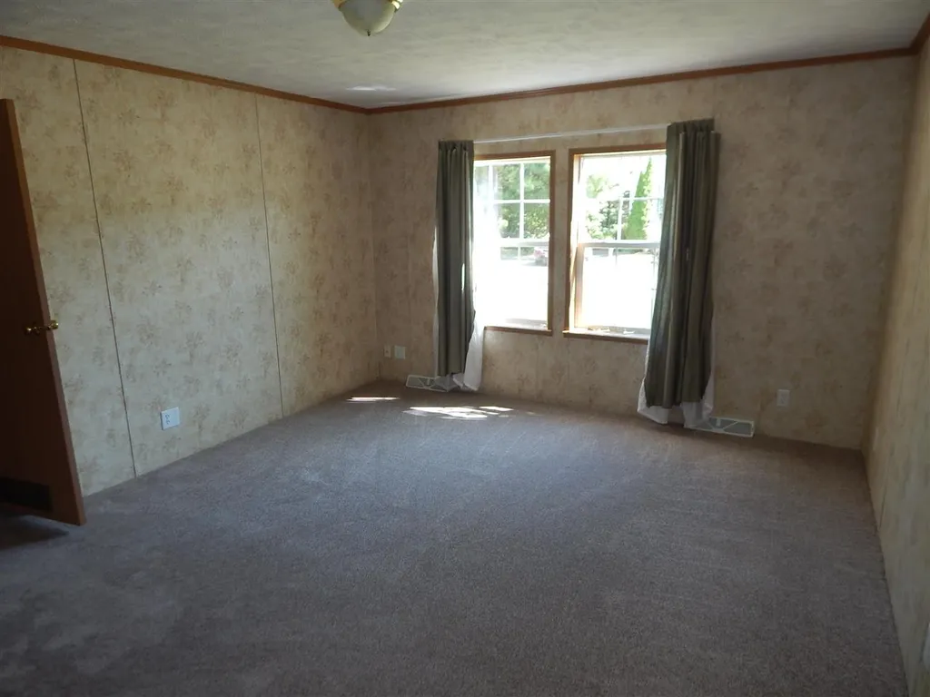 68 Kapper Drive Winchester NH 03470