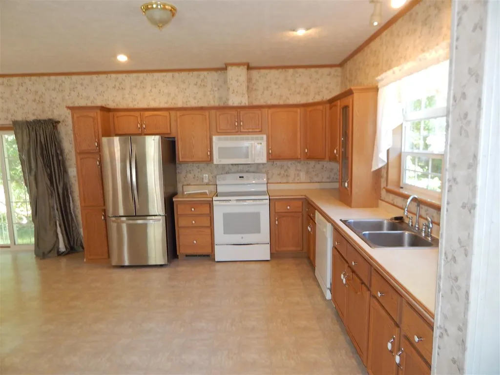 68 Kapper Drive Winchester NH 03470