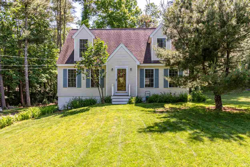 9 Abbey Road Raymond NH 03077
